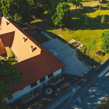 Tolnay Kúria és Vendégház Nagygorbo Exterior foto