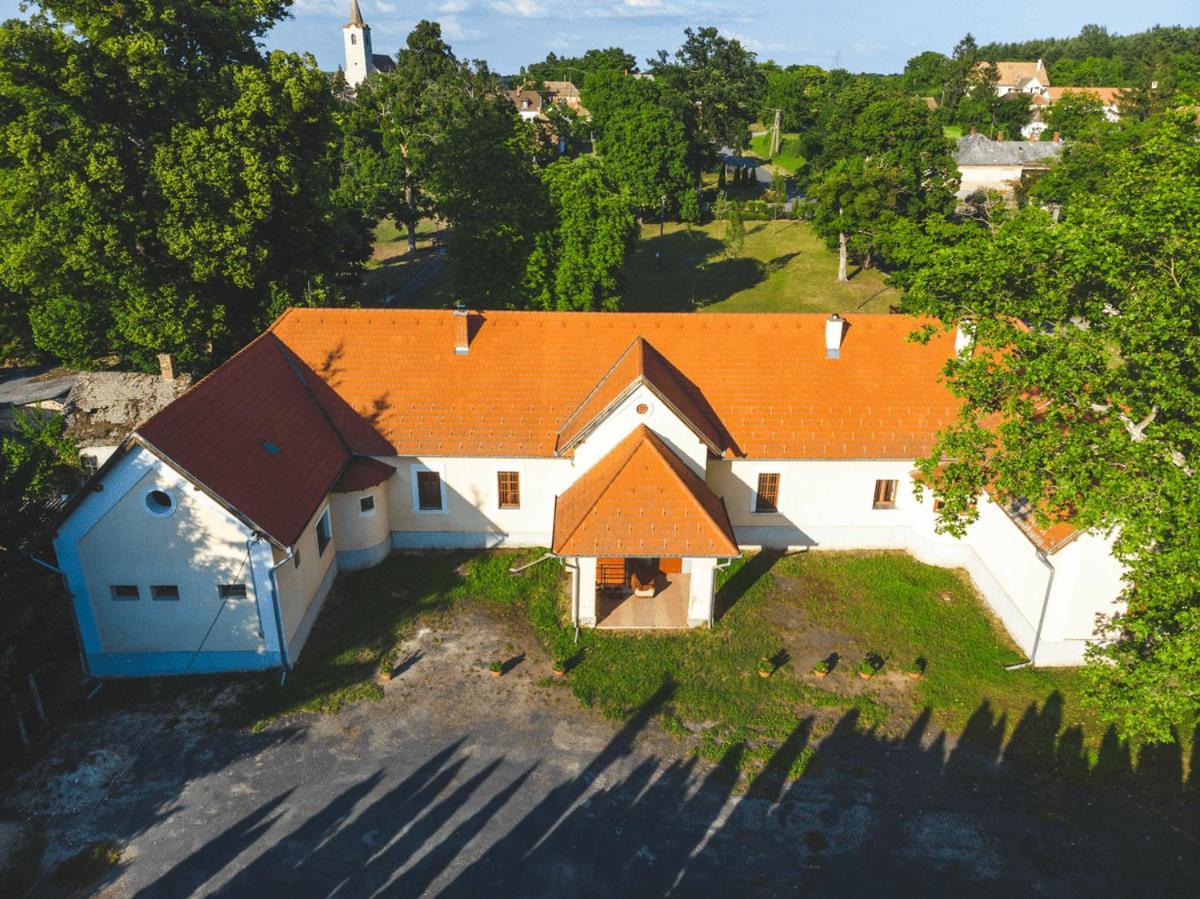 Tolnay Kúria és Vendégház Nagygorbo Exterior foto