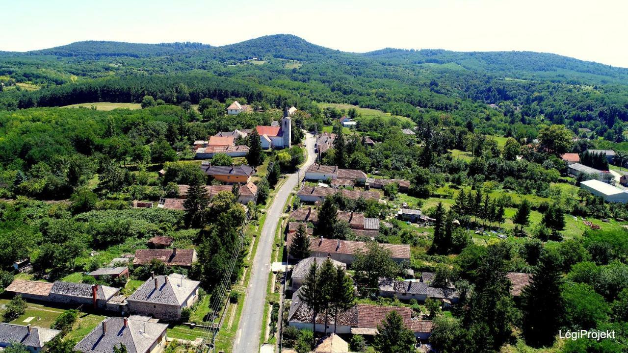 Tolnay Kúria és Vendégház Nagygorbo Exterior foto